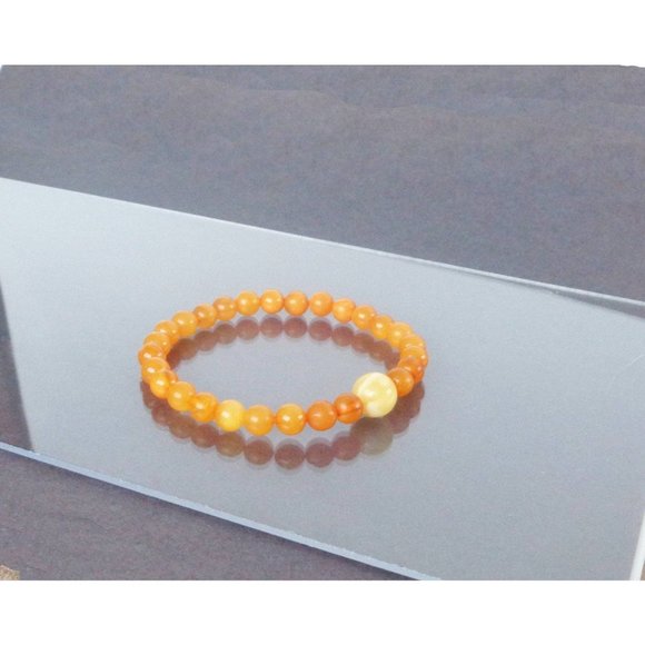 100% Natural Butterscotch BALTIC Amber Bracelet, Royal Round Amber Bead Bracelet - Picture 1 of 3